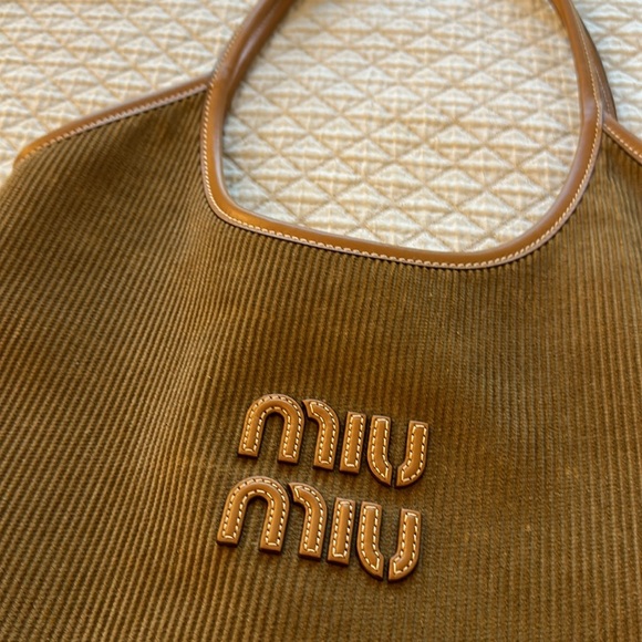 Miu Miu Ivy Bag - Picture 5 of 5